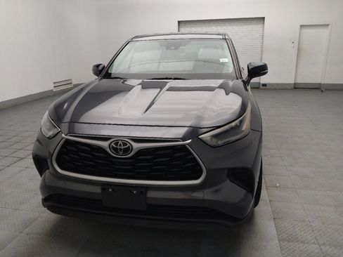 Used 2022 Toyota Highlander L FWD image 15