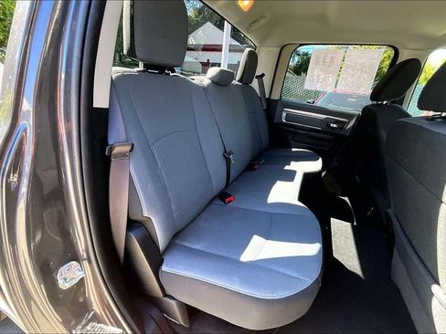 Used 2021 RAM 1500 Classic SLT AWD/4WD image 20