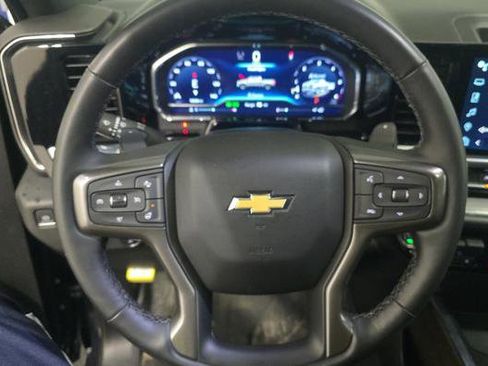 Used 2023 Chevrolet Silverado 1500 High Country w/ High Country Premium Package image 7