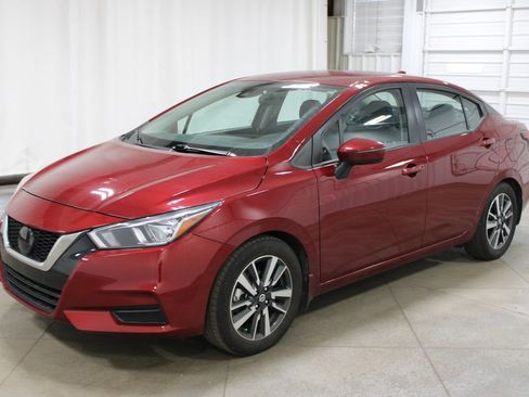 Used 2021 Nissan Versa SV image 4