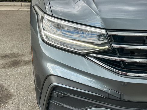 Used 2023 Volkswagen Tiguan SE image 4