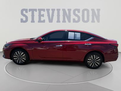Used 2023 Nissan Altima 2.5 SV