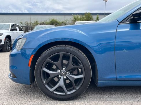 Used 2020 Chrysler 300 Touring w/ Sport Appearance Package RWD image 11