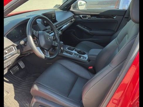 Used 2025 Honda Civic Sport Touring image 7