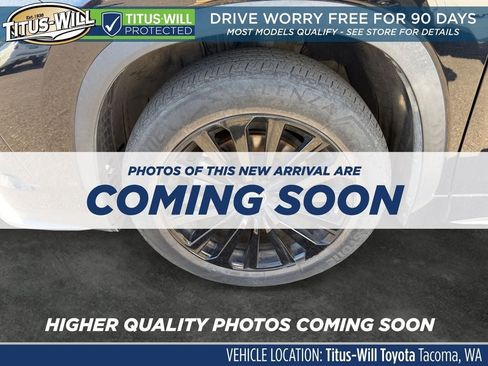 Used 2023 Toyota Highlander XSE AWD/4WD image 5