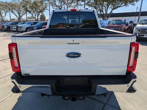 Used 2025 Ford F250 Lariat w/ Lariat Ultimate Package image 5
