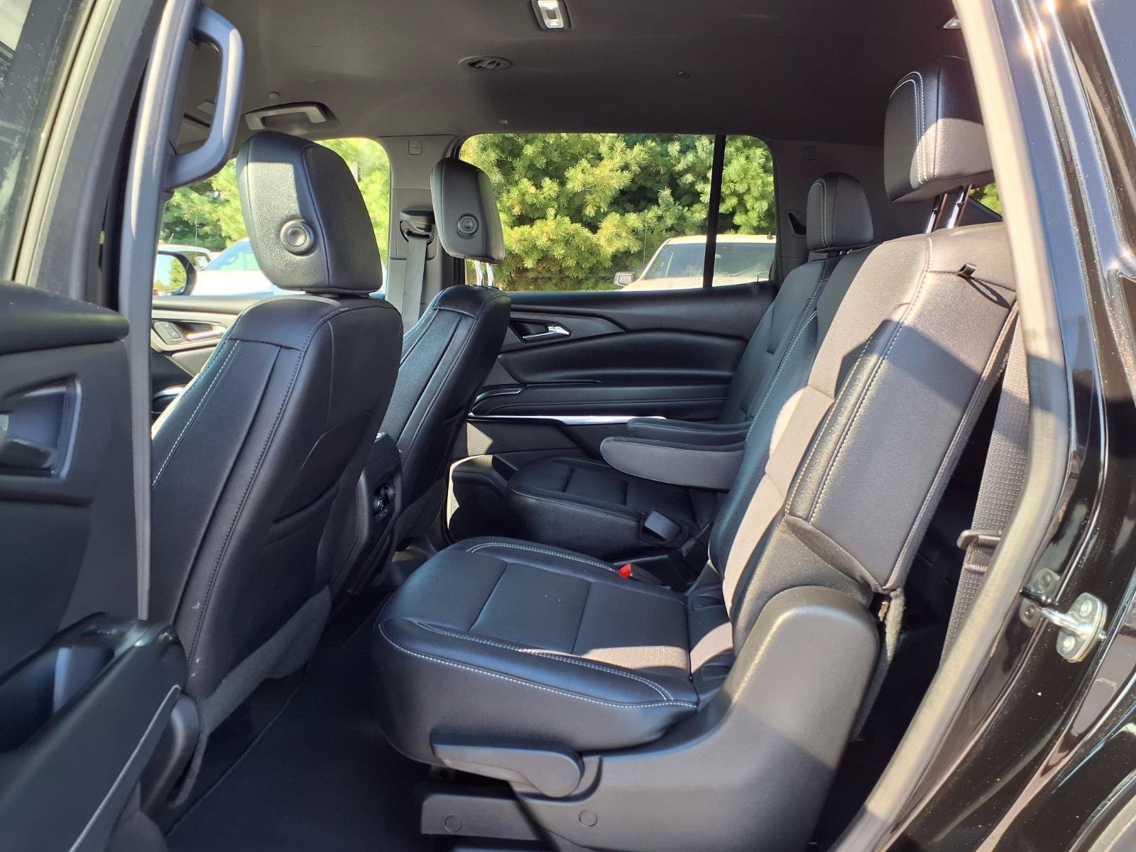 Used 2026 Chevrolet Traverse LT AWD/4WD image 21