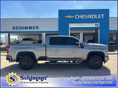 Used 2024 Chevrolet Silverado 2500 High Country w/ Technology Package AWD/4WD image 1
