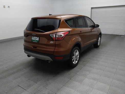 Used 2017 Ford Escape SE FWD image 9