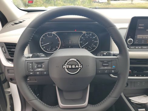 New 2026 Nissan Rogue SV AWD/4WD image 11