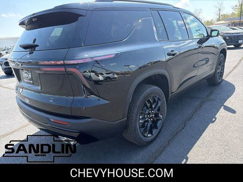 New 2026 Chevrolet Traverse LT w/ Midnight/Sport Edition FWD image 7