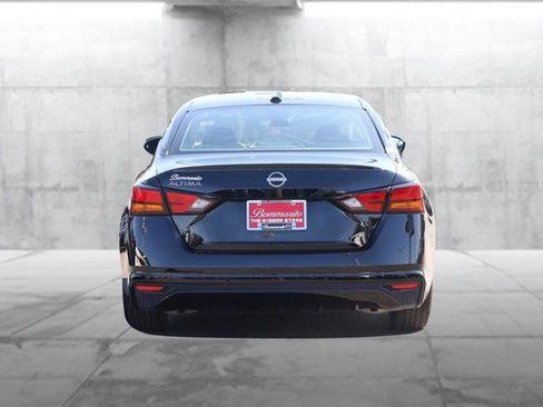 Used 2025 Nissan Altima 2.5 SV image 6