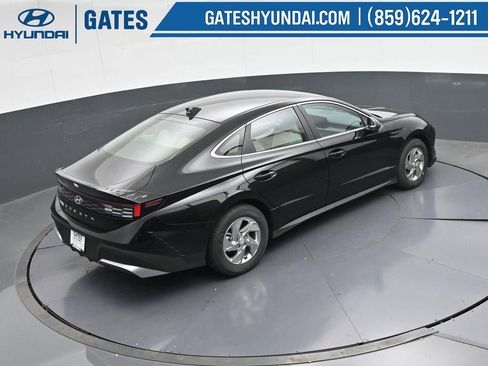 New 2025 Hyundai Sonata SE image 40