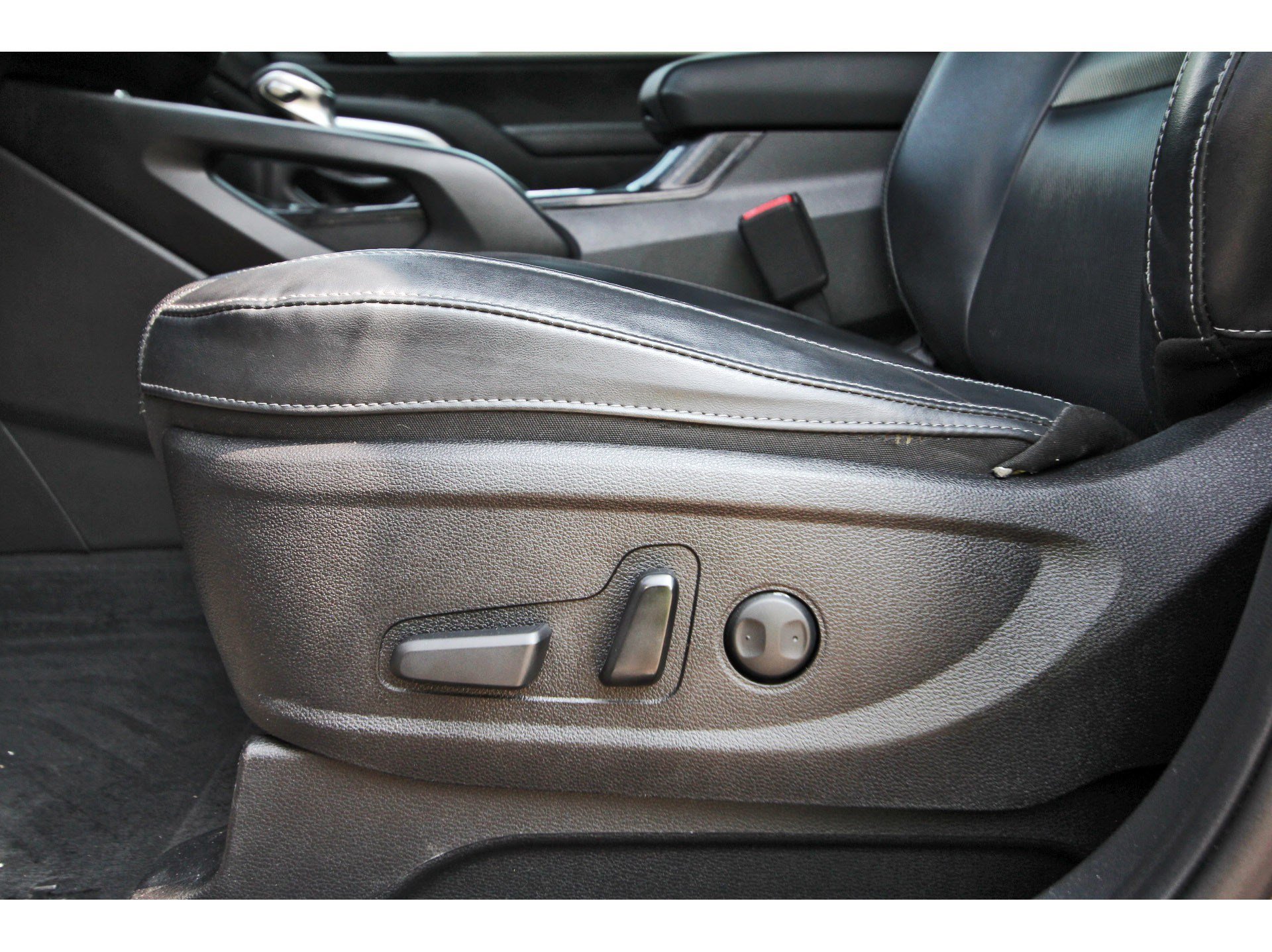 Used 2021 Kia Telluride S FWD image 30