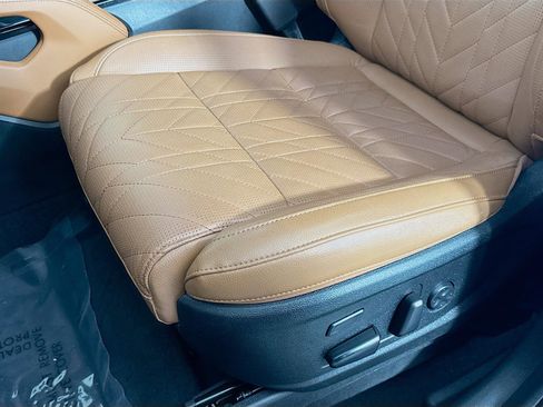 Used 2024 Kia Telluride SX X-Line image 23