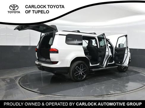 Used 2024 Lexus GX 550 w/ Accessory Package (Z1) AWD/4WD image 55