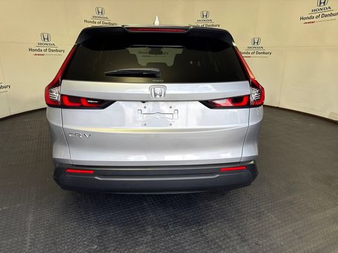 Used 2023 Honda CR-V EX image 9