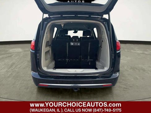 Used 2020 Chrysler Pacifica Touring-L Plus w/ Tire & Wheel Group FWD image 14
