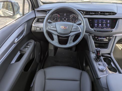 New 2026 Cadillac XT5 Luxury w/ LPO, Floor Liner Package image 14
