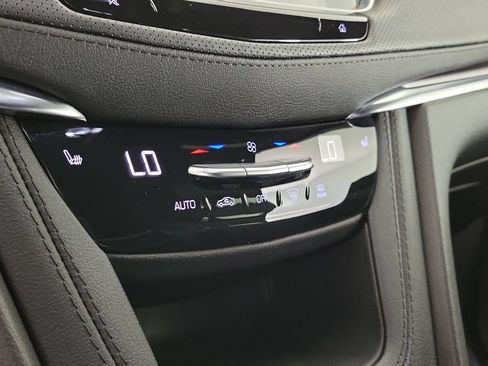 Used 2024 Cadillac XT5 Luxury FWD image 27