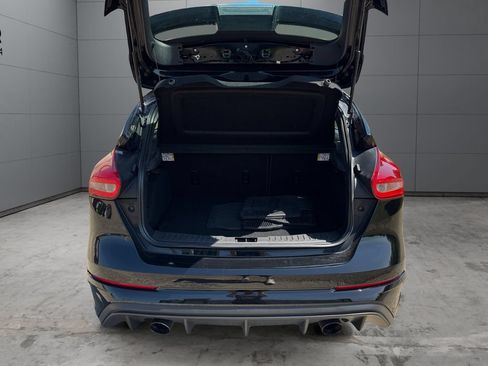 Used 2017 Ford Focus RS AWD/4WD image 19