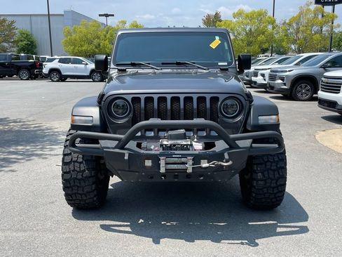 Used 2018 Jeep Wrangler Unlimited Sport S AWD/4WD image 2