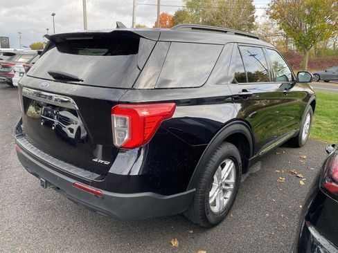 Used 2023 Ford Explorer XLT w/ Class IV Trailer Tow Package image 7
