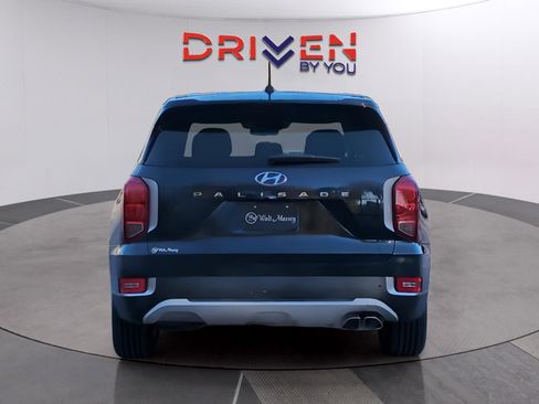 Used 2020 Hyundai Palisade SE image 4