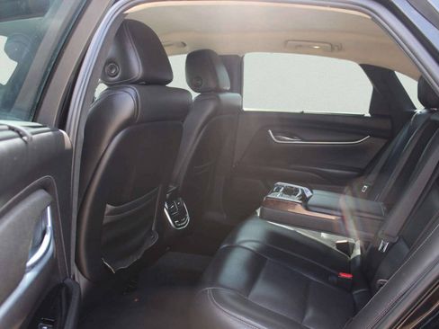 Used 2015 Cadillac XTS w/ Rear Seat Comfort Package FWD image 6
