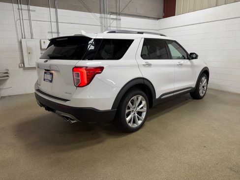 Used 2021 Ford Explorer Platinum w/ Equipment Group 601A AWD/4WD image 8