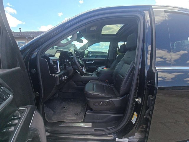 Used 2025 GMC Sierra 3500 Denali AWD/4WD image 3