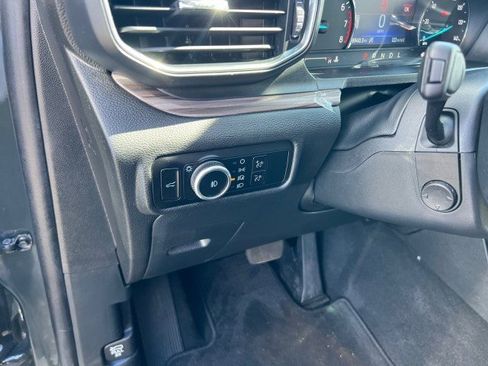 Certified 2023 Ford Explorer Limited w/ Equipment Group 301A AWD/4WD image 10