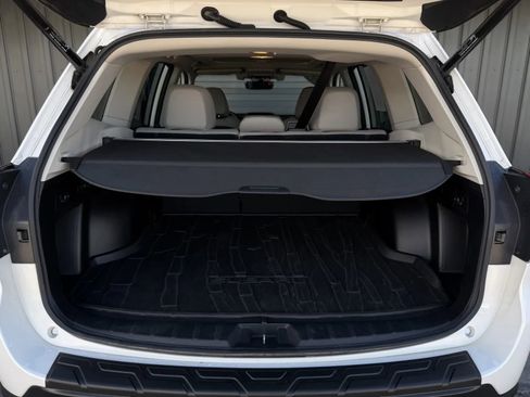 Used 2021 Subaru Forester Limited image 18