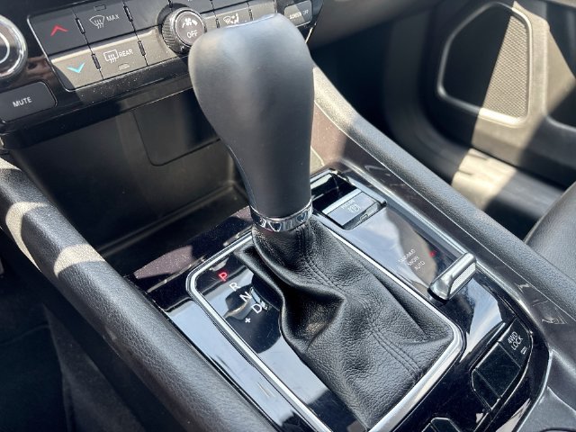 Used 2024 Jeep Compass Latitude AWD/4WD image 19