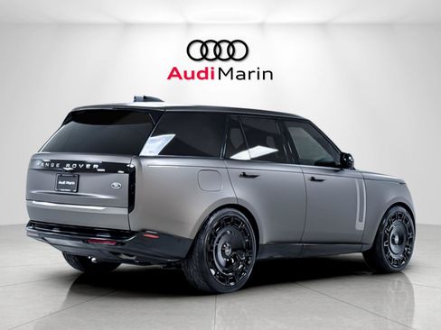 Used 2023 Land Rover Range Rover SE AWD/4WD image 5