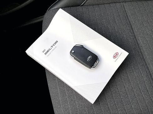 Used 2021 Kia Seltos S image 14
