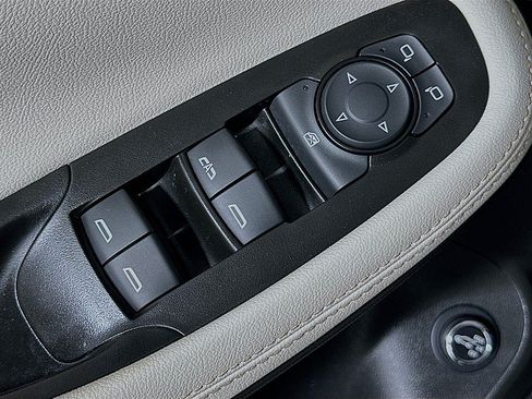 Used 2024 Buick Encore GX Avenir w/ Avenir Technology Package AWD/4WD image 18