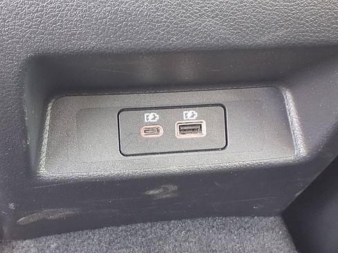 Used 2025 Nissan Altima 2.5 SV FWD image 22