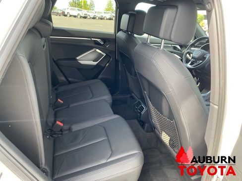 Used 2020 Audi Q3 2.0T Premium w/ Convenience Package AWD/4WD image 18