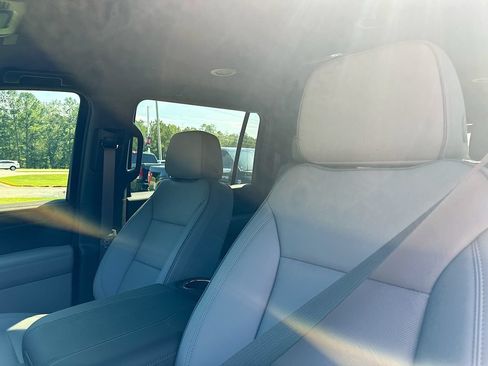 Used 2025 GMC Yukon XL Elevation RWD image 8