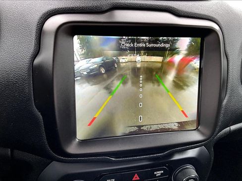 Used 2023 Jeep Renegade Latitude image 13