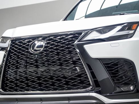 Used 2023 Lexus LX 600 F Sport w/ Accessory Package (Z1) AWD/4WD image 2