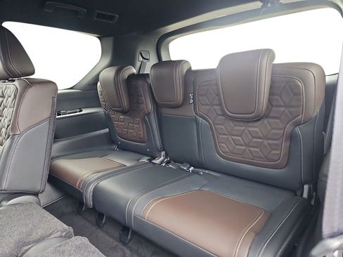 New 2025 Nissan Armada Platinum w/ Convenience Package image 22