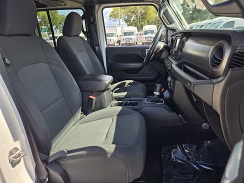 Used 2020 Jeep Gladiator Sport w/ Quick Order Package 24S AWD/4WD image 22