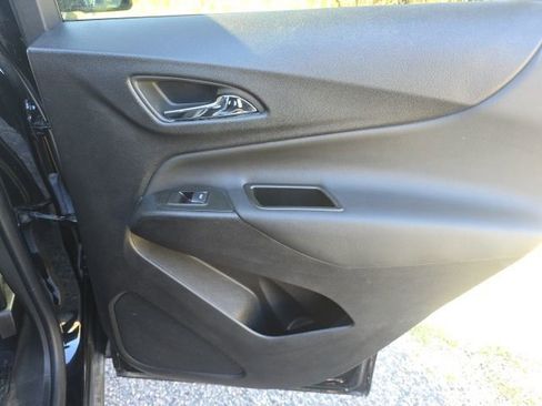 Certified 2024 Chevrolet Equinox LT FWD image 32