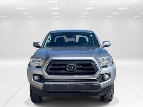Used 2020 Toyota Tacoma SR5 image 2