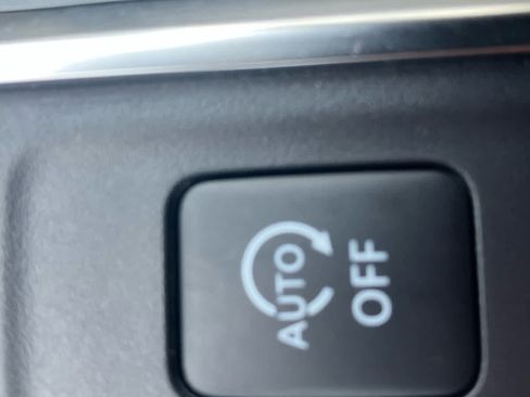 Used 2023 Nissan Pathfinder Platinum w/ Cargo Package image 36