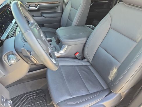 Used 2024 Chevrolet Silverado 1500 LT Trail Boss w/ Convenience Package II image 15