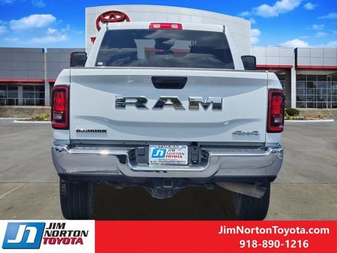 Used 2025 RAM 2500 Big Horn AWD/4WD image 7
