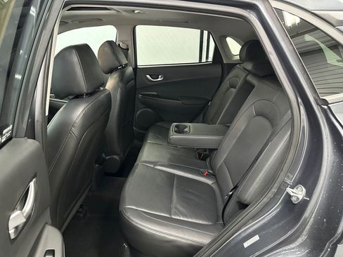 Used 2022 Hyundai Kona Limited image 21